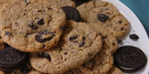 delish-oreo-chip-cookies-lanscape